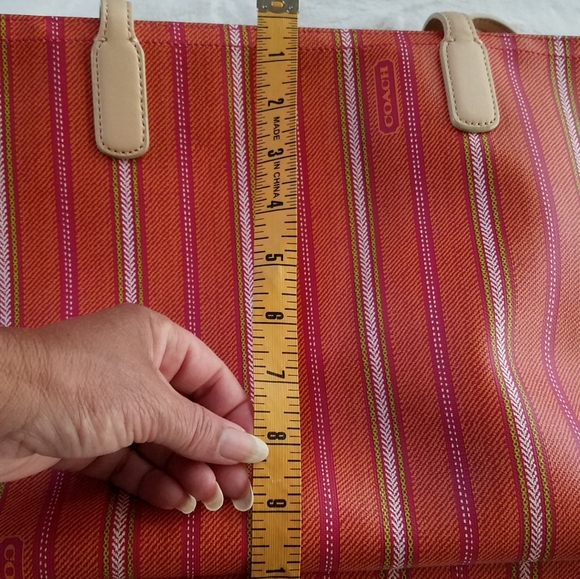 Handbag - Picture 9 of 11